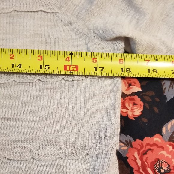 LOFT light grey sweater size MP - Picture 8 of 8